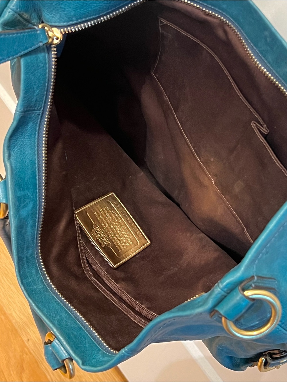 Rare, Coach Teal Blue Leather Tote with Gold Hardware - Picture 8 of 8